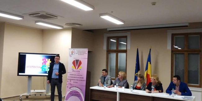 55726427_2091452984278246_2952489806375944192_n (1)